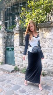 Haley Kalil feet photo thumbnail