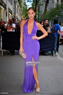 Haley Kalil feet photo thumbnail