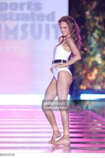 Haley Kalil feet photo 7