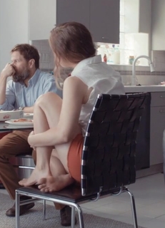 Haley Lu Richardson feet photo thumbnail
