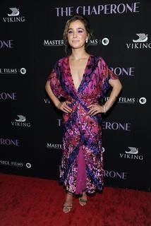 Haley Lu Richardson feet photo thumbnail