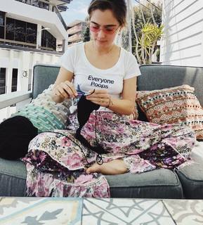 Haley Lu Richardson feet photo thumbnail