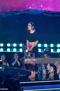 Haley Lu Richardson feet photo thumbnail