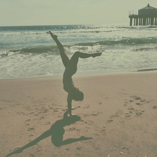 Haley Lu Richardson feet photo thumbnail