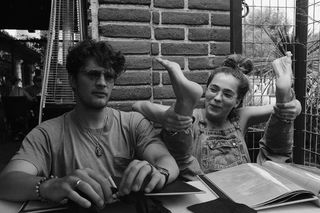 Haley Lu Richardson feet photo thumbnail