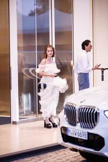 Haley Lu Richardson feet photo thumbnail
