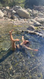 Haley Lu Richardson feet photo thumbnail