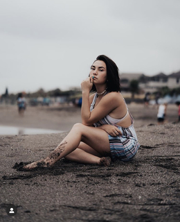 Haley Pham feet photo 3