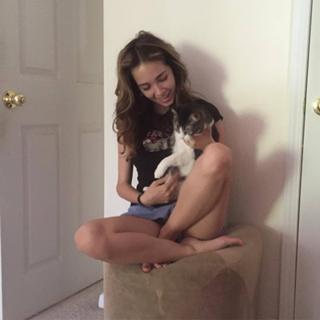 Haley Pullos feet photo 1