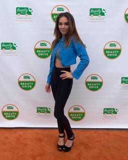 Haley Pullos feet photo 13
