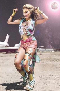 Haley Reinhart feet photo thumbnail