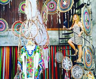 Haley Reinhart feet photo thumbnail