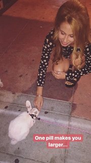 Haley Reinhart feet photo thumbnail