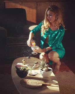 Haley Reinhart feet photo thumbnail