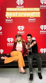 Haley Reinhart feet photo thumbnail