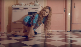 Haley Reinhart feet photo thumbnail