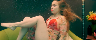 Haley Reinhart feet photo thumbnail