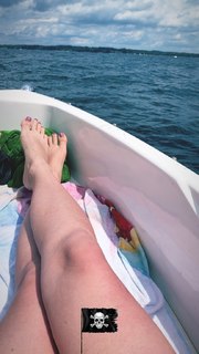 Haley Reinhart feet photo thumbnail