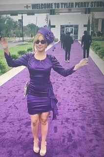 Haley Reinhart feet photo thumbnail