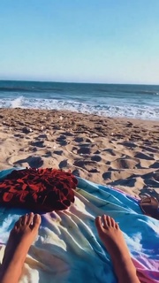 Haley Reinhart feet photo thumbnail