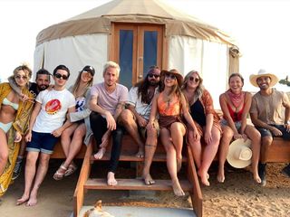 Haley Reinhart feet photo thumbnail