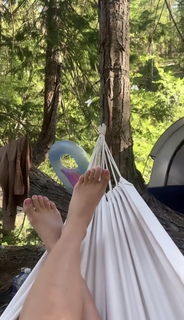 Haley Reinhart feet photo thumbnail