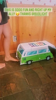 Haley Reinhart feet photo thumbnail