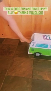 Haley Reinhart feet photo thumbnail