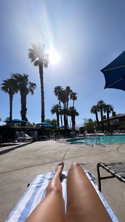 Haley Reinhart feet photo thumbnail