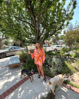 Haley Reinhart feet photo thumbnail