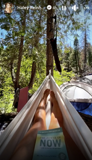 Haley Reinhart feet photo thumbnail