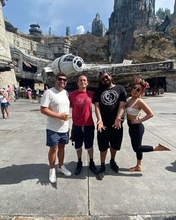 Haley Reinhart feet photo thumbnail