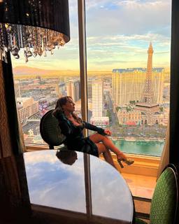 Haley Reinhart feet photo thumbnail