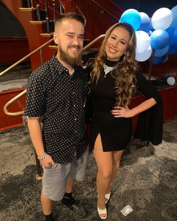 Haley Reinhart feet photo thumbnail