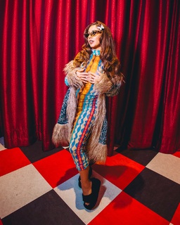 Haley Reinhart feet photo thumbnail