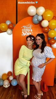 Haley Reinhart feet photo thumbnail