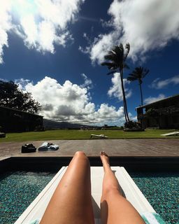 Haley Reinhart feet photo thumbnail