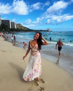 Haley Reinhart feet photo thumbnail