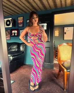 Haley Reinhart feet photo thumbnail