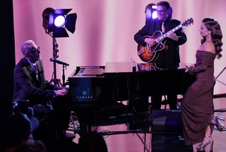 Haley Reinhart feet photo thumbnail