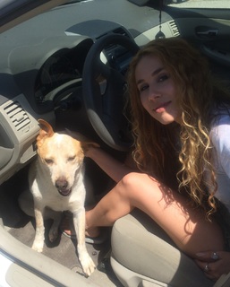 Haley Reinhart feet photo thumbnail