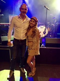 Haley Reinhart feet photo thumbnail