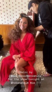 Haley Reinhart feet photo thumbnail