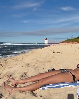 Haliey Welch feet photo thumbnail