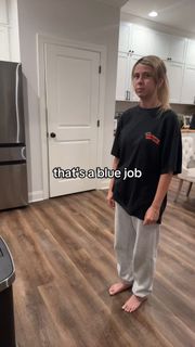 Haliey Welch feet photo thumbnail