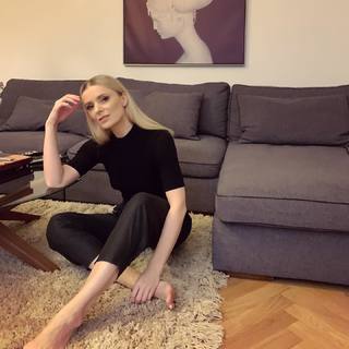Halina Mlynkova feet photo 3