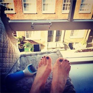 Halina Reijn feet photo 8