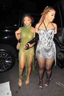 Halle Bailey feet photo thumbnail