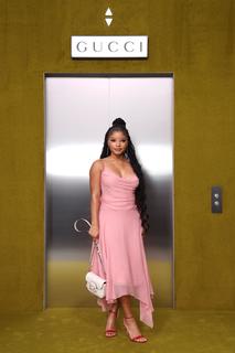 Halle Bailey feet photo thumbnail