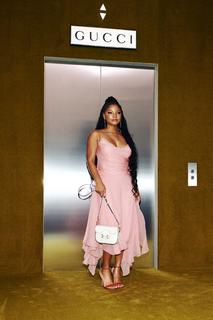 Halle Bailey feet photo thumbnail